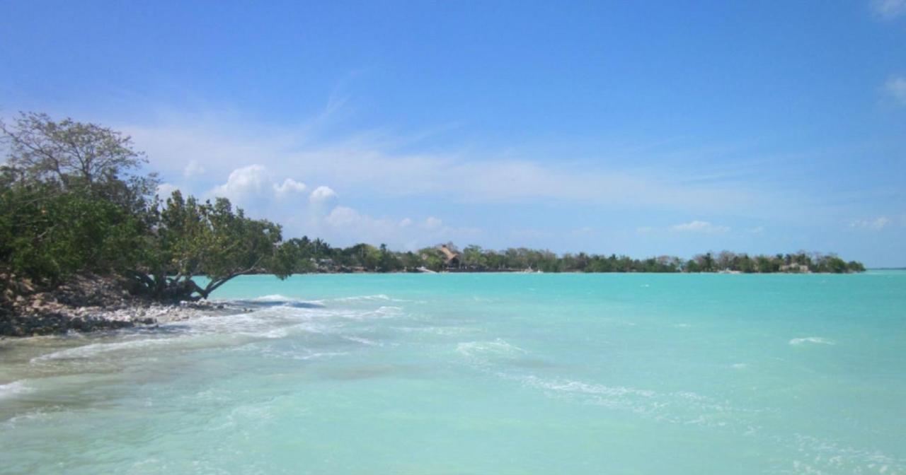 Отель Capital O Oxtankah,Chetumal Bay Кальдеритас Экстерьер фото